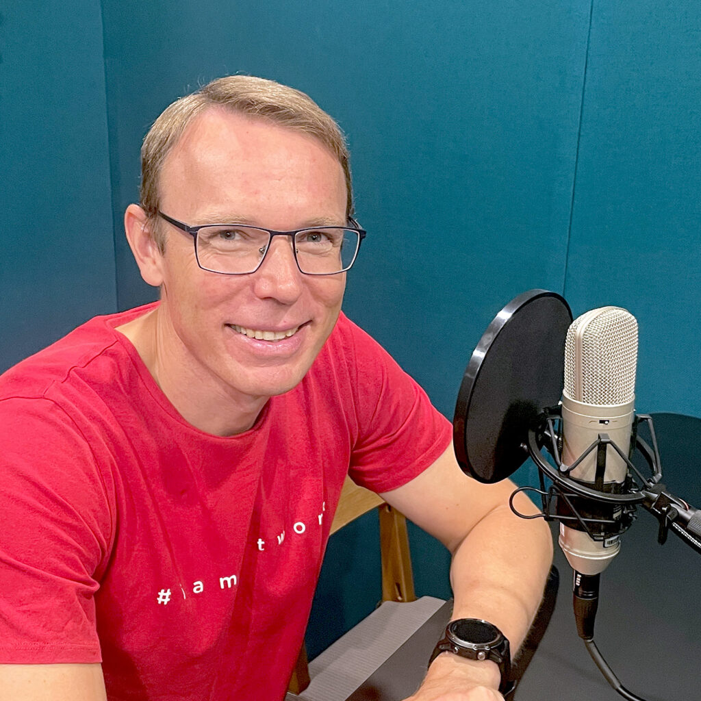 M_Srajer - square Michal Šrajer - O ROZVOJI